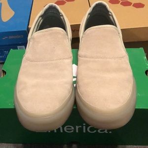Emerica. Wino G6 Slip-On size: 9